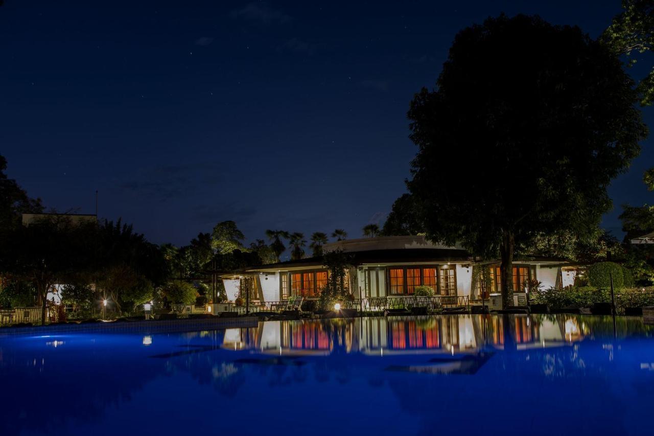 Fish Tail Lodge Pokhara Buitenkant foto