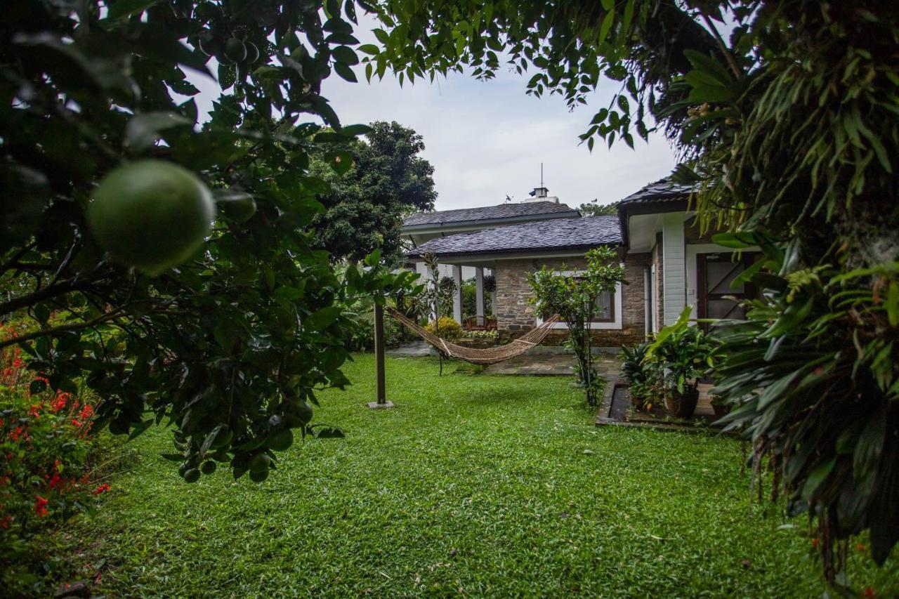 Fish Tail Lodge Pokhara Buitenkant foto
