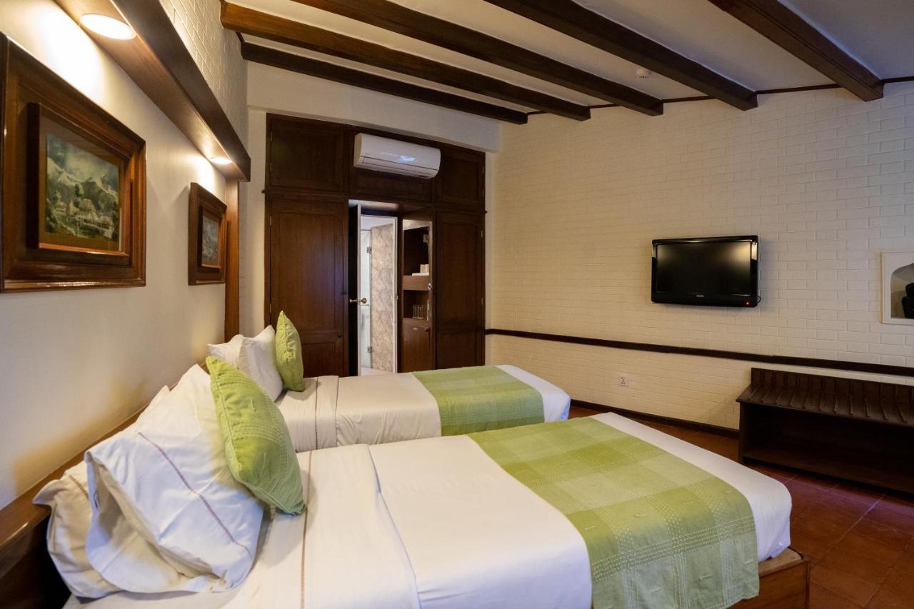 Fish Tail Lodge Pokhara Buitenkant foto