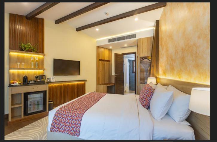 Fish Tail Lodge Pokhara Buitenkant foto